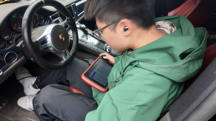 2024汽車解碼培訓(xùn)學(xué)?，F(xiàn)場